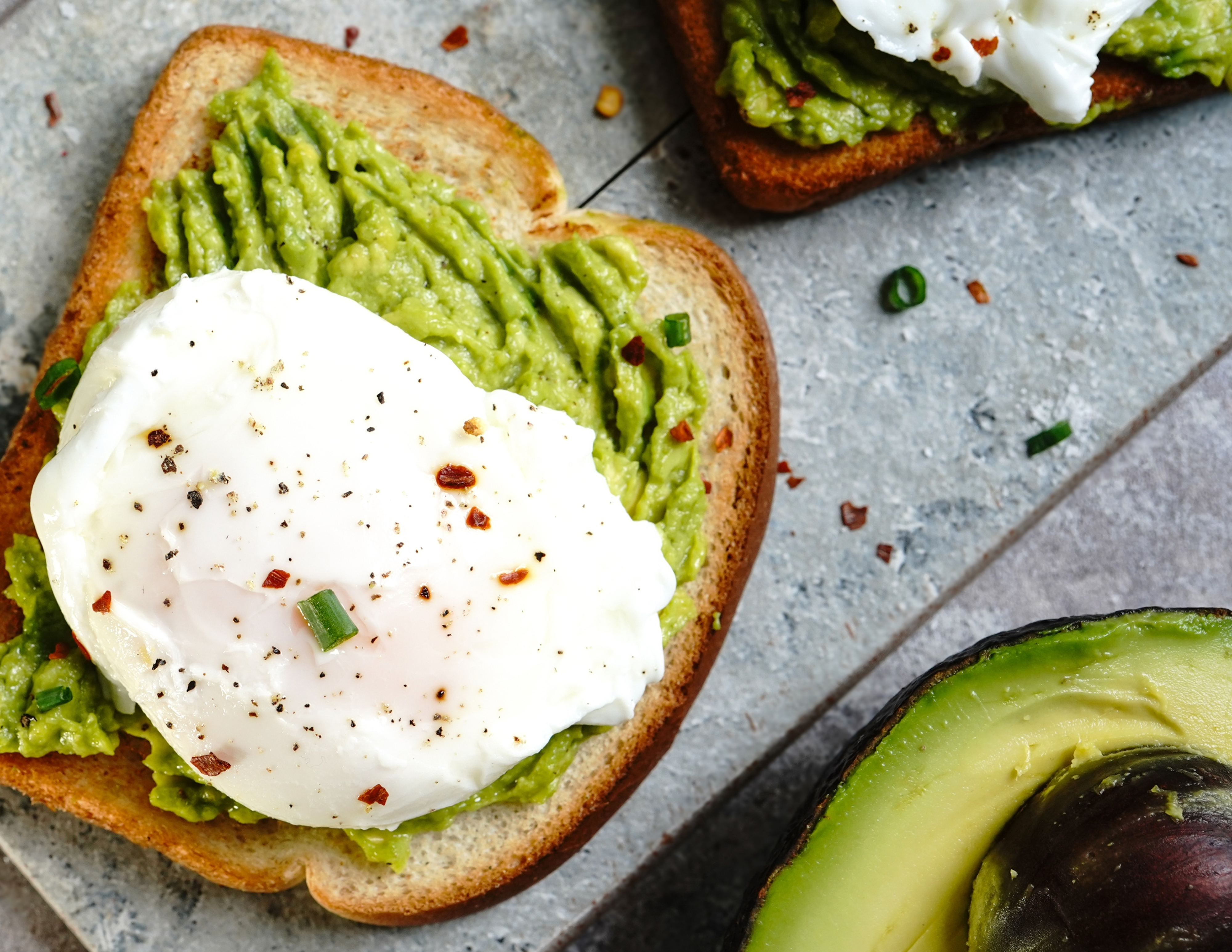 La Tostada con Aguacate Perfecta