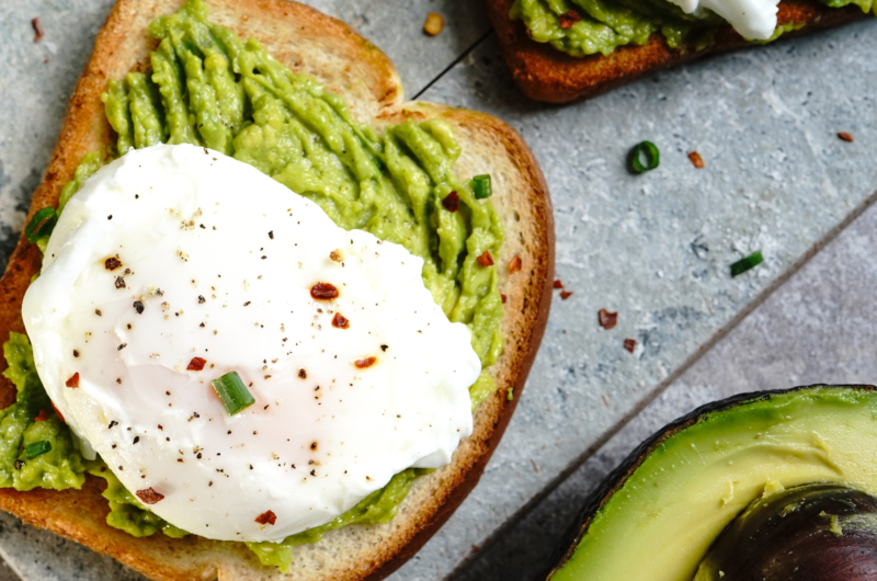 La Tostada con Aguacate Perfecta