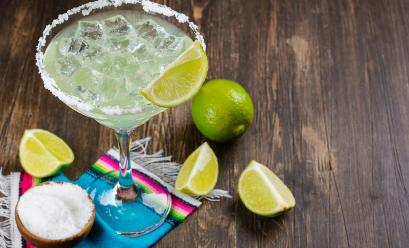 Margarita Clásica con Sal Marina en el Borde